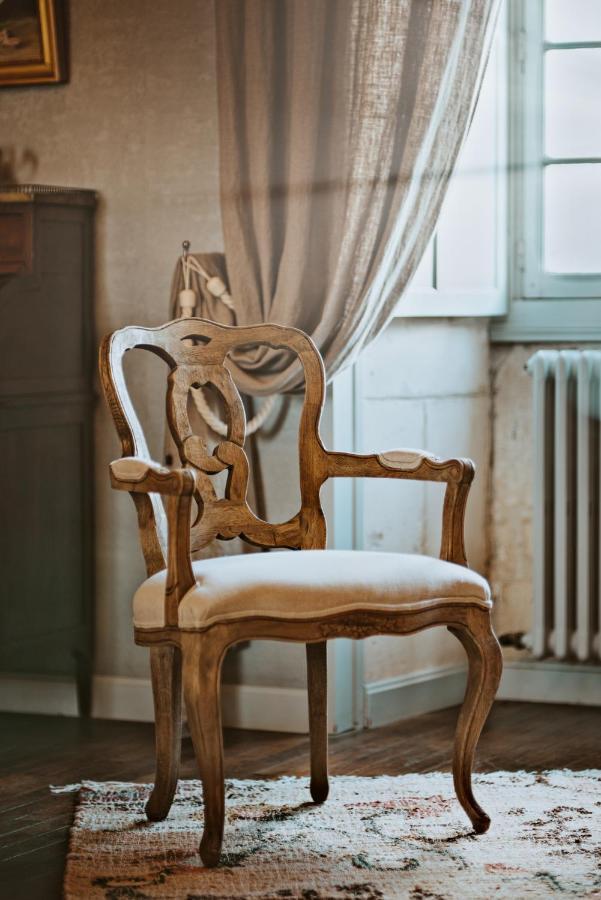 Chateau De Crazannes Екстериор снимка